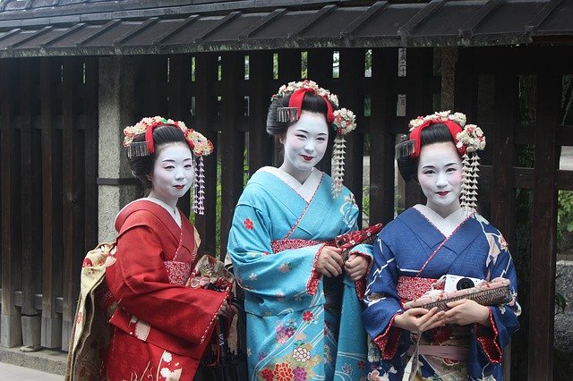 drei japanische Geishas