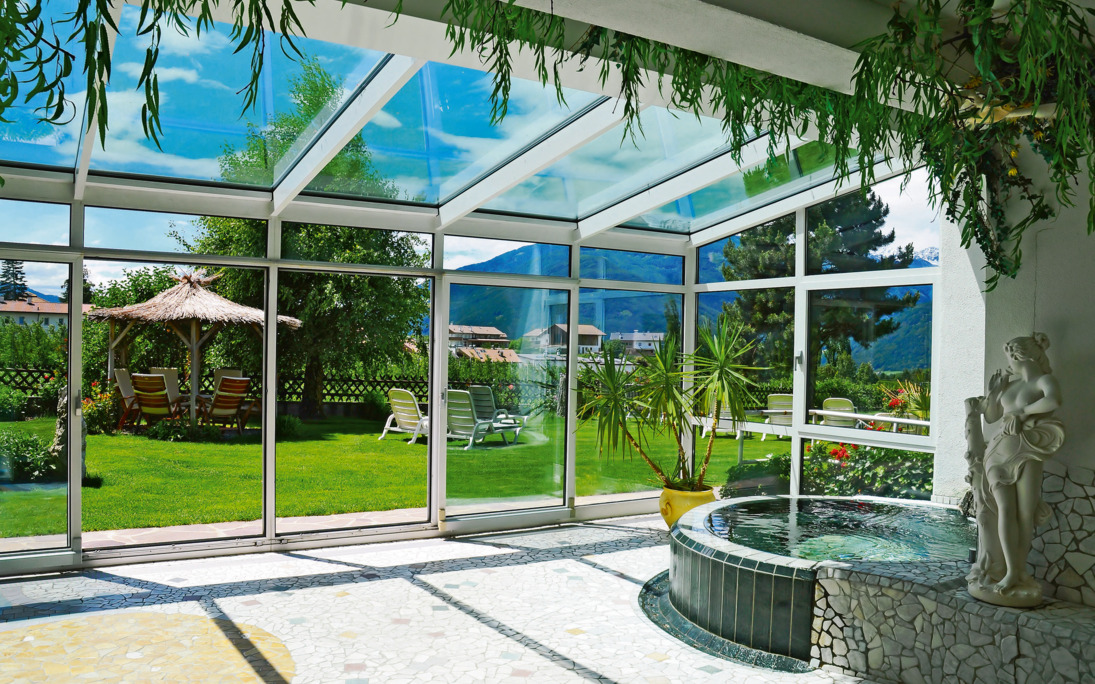Mineralienhotel Natznerhof - Hallenbad