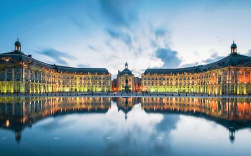 Bordeaux - Place de la Bourse - © joseph_hilfiger - Fotolia
