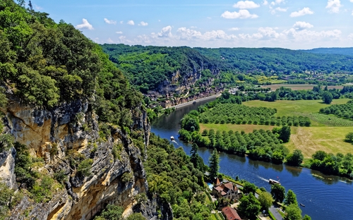 Blick auf die Dordogne - © Pictures news - stock.adobe.com