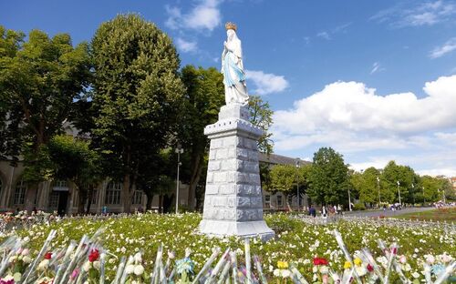 Lourdes - Madonna - © Maurizio Malangone - Fotolia