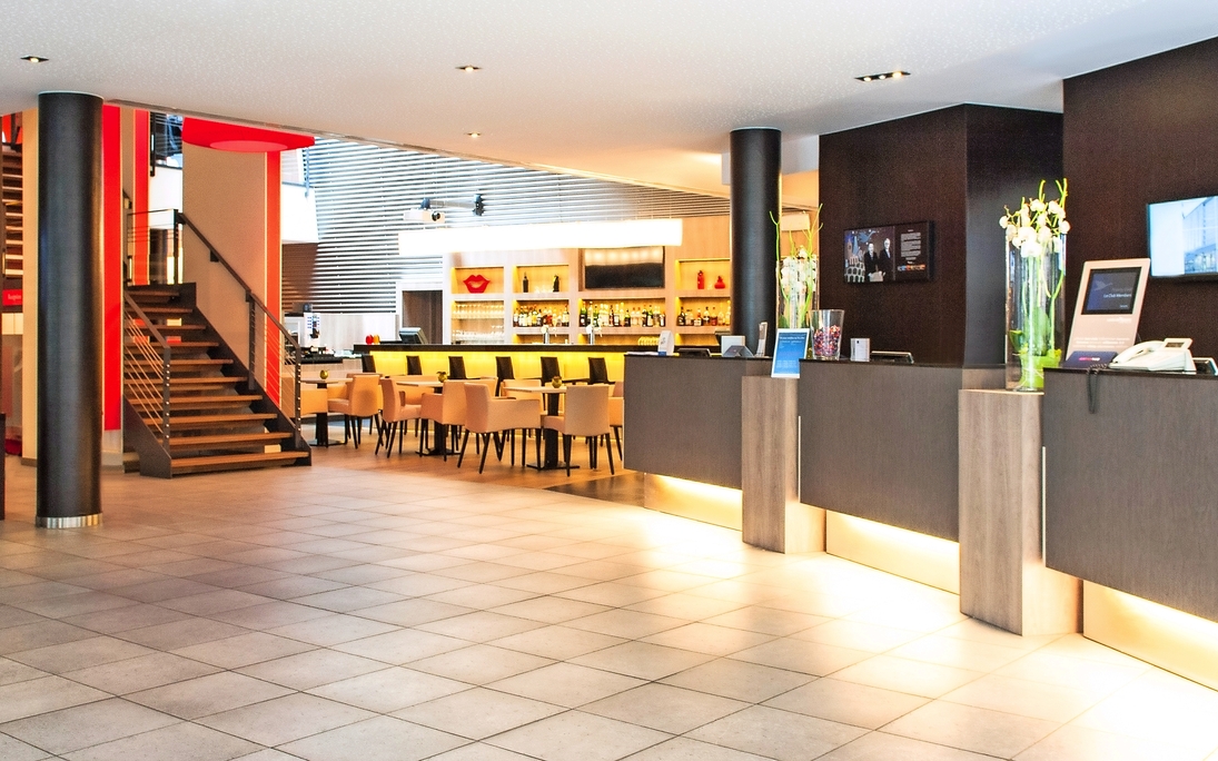 Novotel Mechelen Centrum - Rezeption