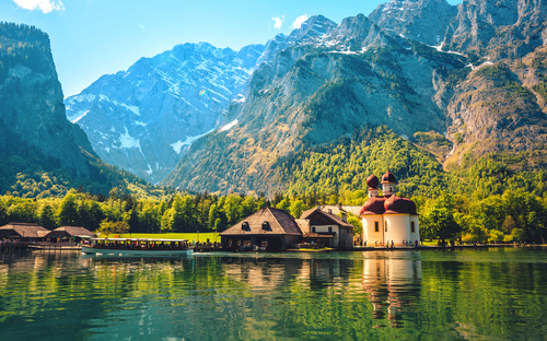 Königssee - Kirche St. Bartholomä - ©moserwork - stock.adobe.com