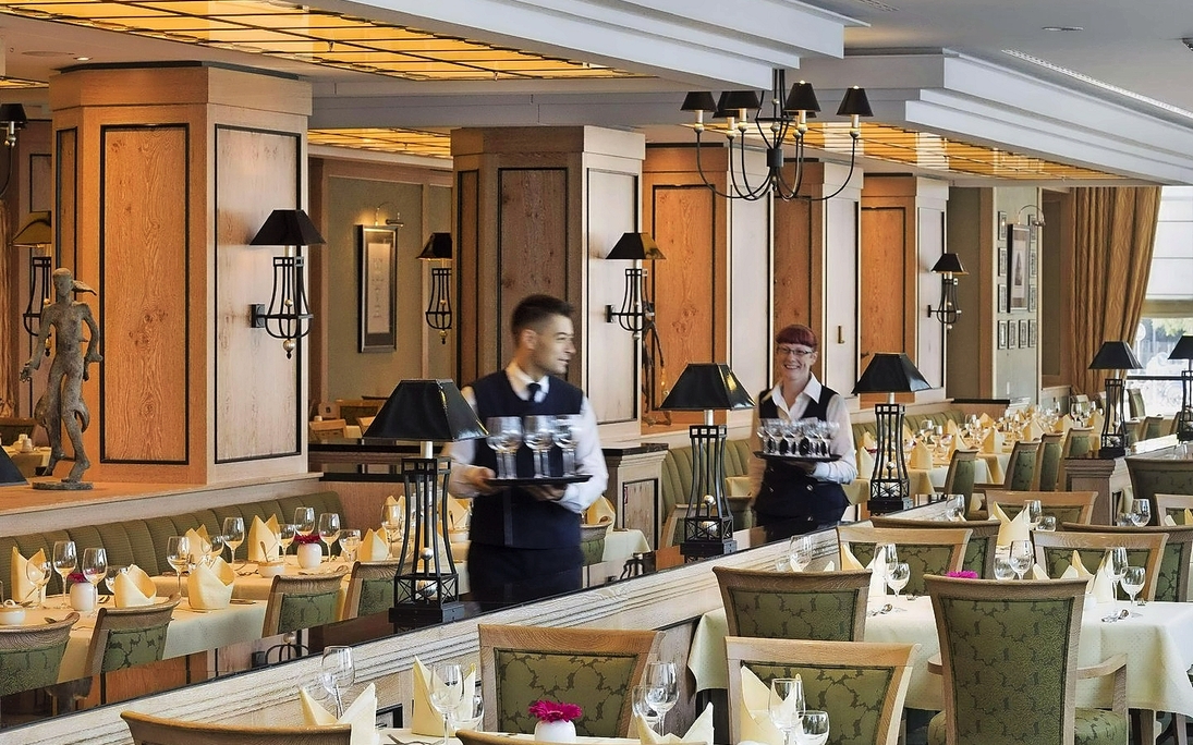 Maritim Hotel Dresden - Restaurant - Maritim Hotel Dresden