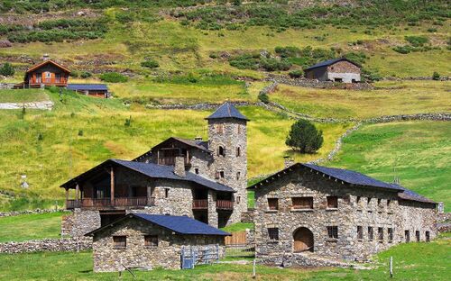Andorra - Bergdorf - © jorisvo - Fotolia