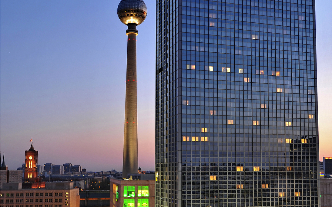 Park Inn Berlin Exterior View - © Park Inn by Radisson Berlin Alexanderplatz