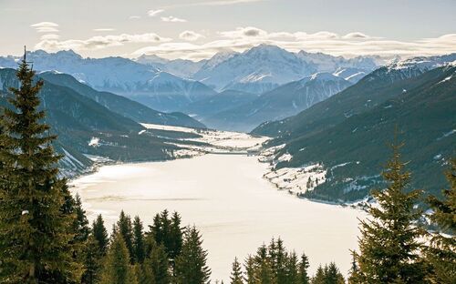 Blick von Plamort auf den Reschensee - © Vinschgau Marketing - F. Blickle / Photo: Grüner Thomas