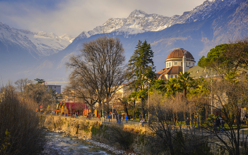 Winterliches Meran - ©alexanderkonsta - stock.adobe.com
