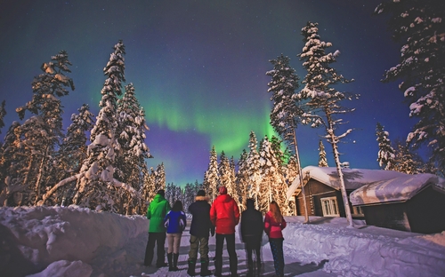 Finnland - Abendspaziergang - © tsuguliev - Fotolia