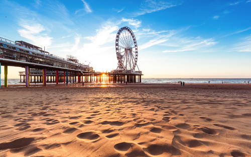 Scheveningen - Pier mit Riesenrad - ©fotolupa - stock.adobe.com