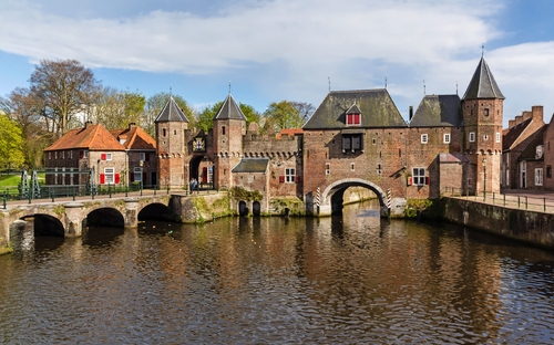 Amersfoort - Mittelalterliche Stadtmauer - © arnaudmartinez - stock.adobe.com