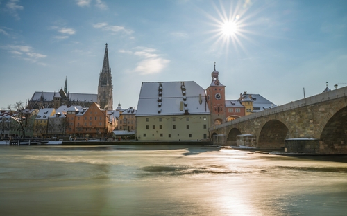 Regensburg im Winter - ©stgrafix - stock.adobe.com