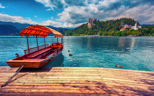 Bleder See - © Andrew Mayovskyy - stock.adobe.com