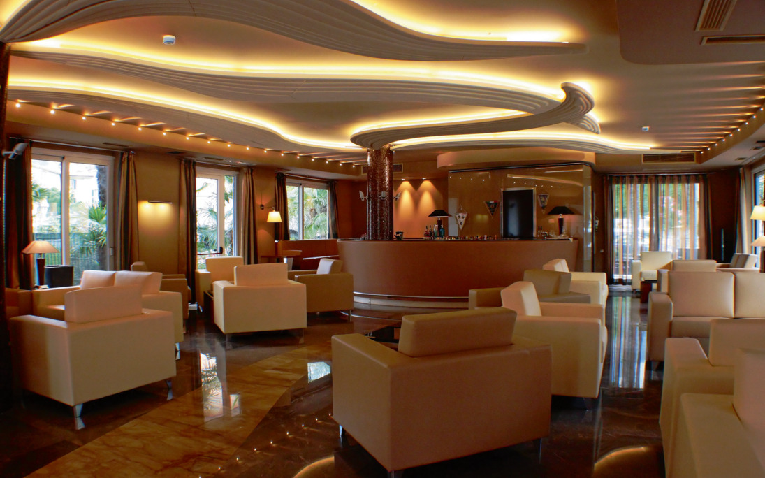 Hotel Kristal Palace - Bar