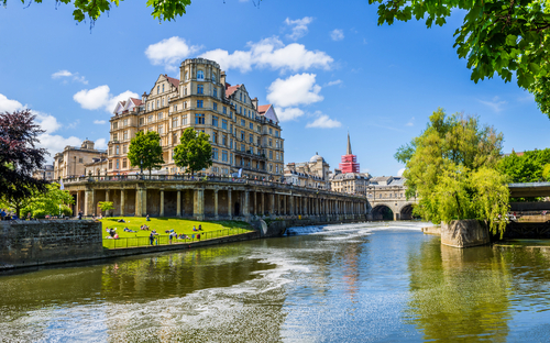 Bath - Pulteney Bridge - © valdisskudre - stock.adobe.com