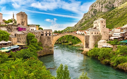 Mostar - Alte Brücke - © Sergii Figurnyi - stock.adobe.com