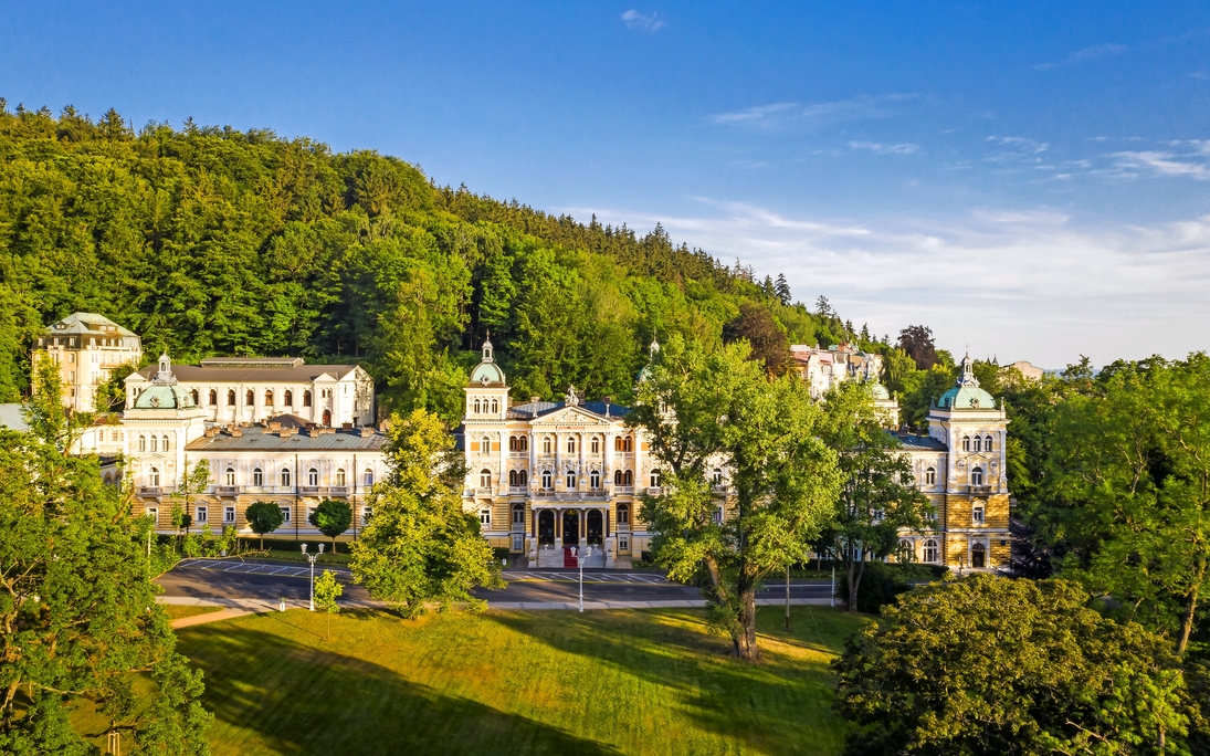 Enzana Nove Lazne Außenansicht