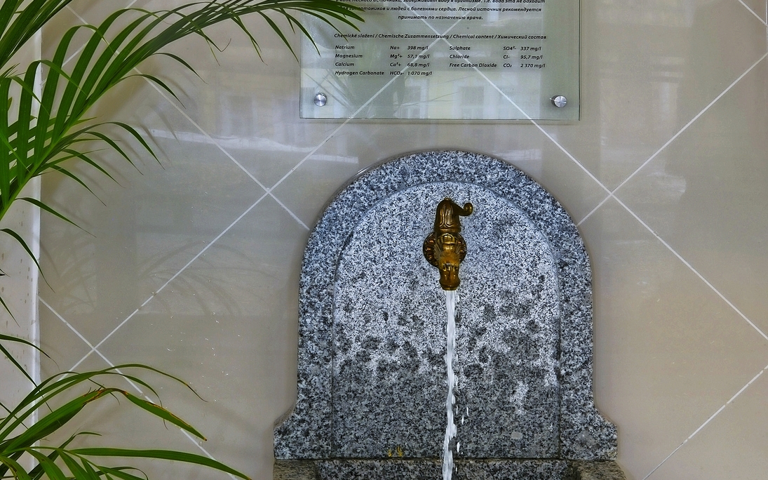 Heilquelle vor dem Hotel Svoboda
