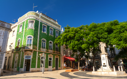 Lagos - Altstadt - ©lukaszimilena - stock.adobe.com