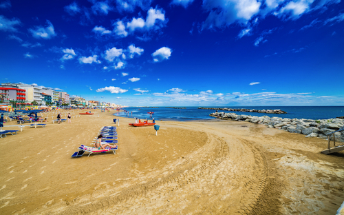 Rimini - Badestrand - ©GoneWithTheWind - stock.adobe.com