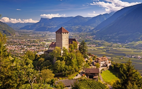Bozen - Schloss Tirol