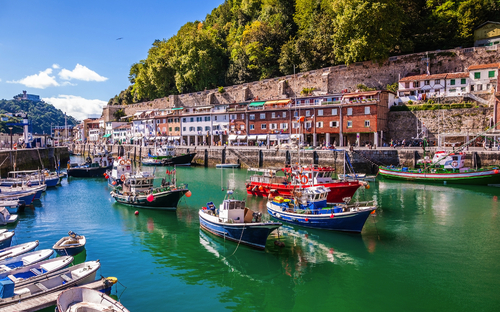 San Sebastián - Fischereihafen - Benur - stock.adobe.com