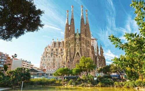 Barcelona - Sagrada Familia - © MasterLu - Fotolia