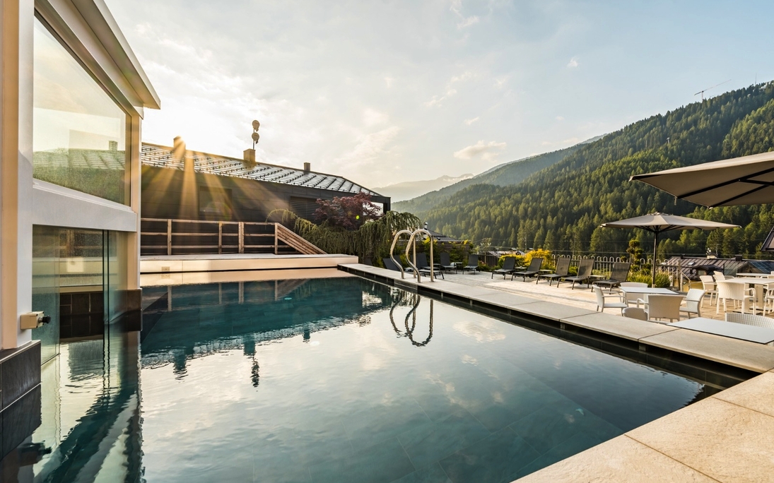 Hotel Ravelli - Außenpool