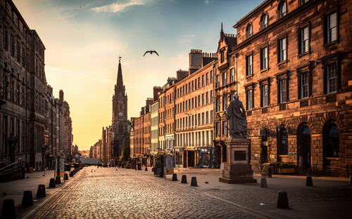 Edinburgh - Royal Mile - © Gavin - stock.adobe.com