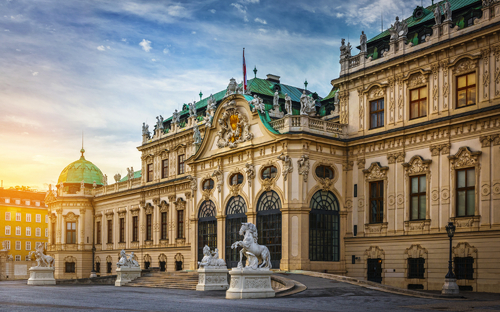 Schloss Belvedere - ©Tryfonov - stock.adobe.com