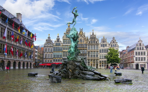Antwerpen - Brabo-Brunnen - ©Mistervlad - stock.adobe.com
