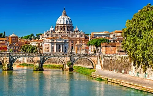 Rom - Engelsbrücke und Petersdom - © Emi Cristea - Fotolia