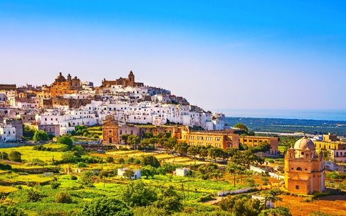Ostuni - Stadtansicht - © stevanzz - stock.adobe.com