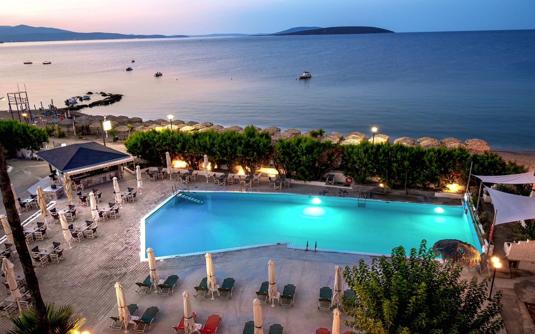 The Grove Seaside Hotel - Pool