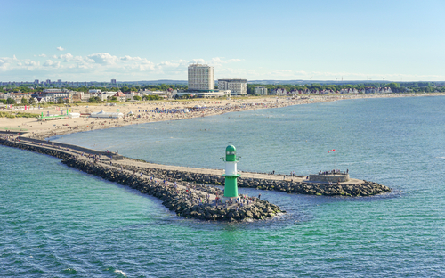 Warnemünde - Mole - © ThomBal - stock.adobe.com