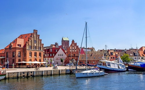 Wismar - Hafen  - © pure-life-pictures - stock.adobe.com