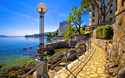 Opatija - Promenade - ©xbrchx - stock.adobe.com