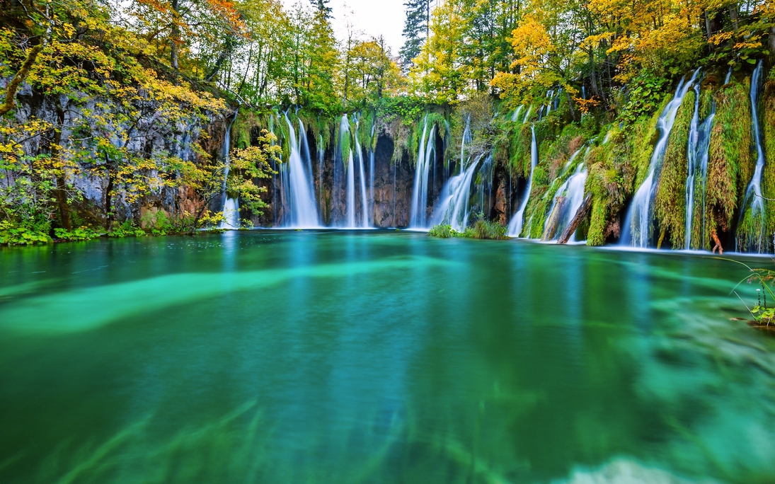 Wasserfälle des Nationalparks Plitvicer - © Kavita - stock.adobe.com