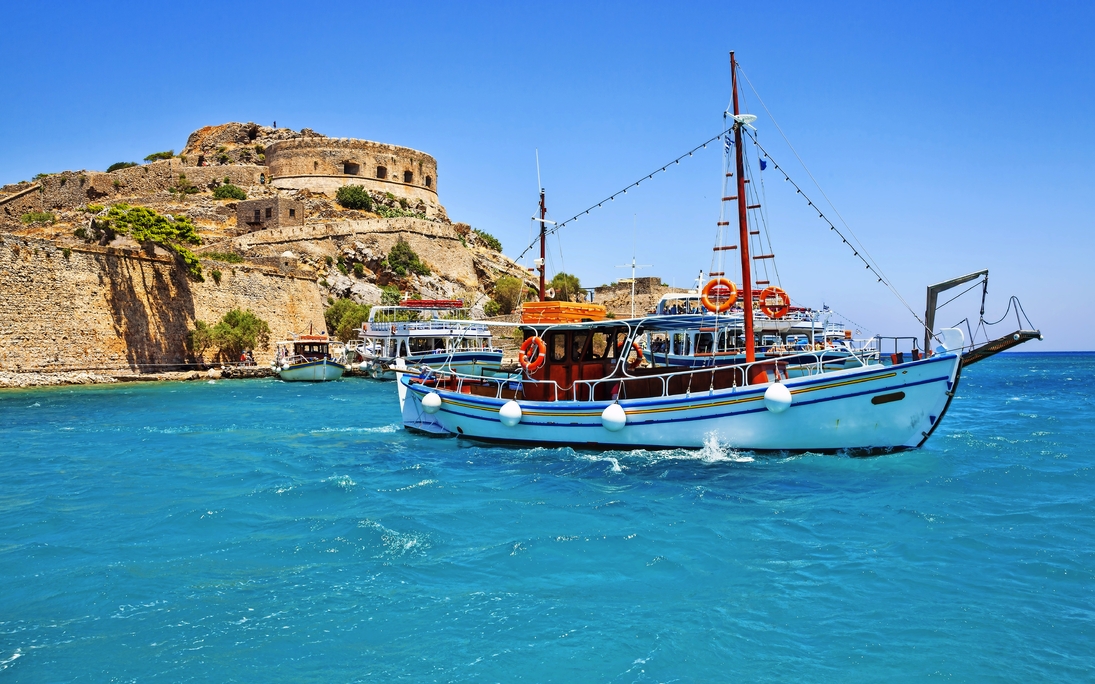 Spinalonga Insel ist eine populäre Touristenattraktion auf Kreta, Griechenland. - © Vladimir Sazonov - stock.adobe.com